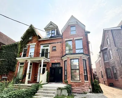 36 Brunswick Avenue 6, Toronto, On M5s 2l7