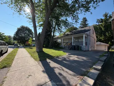 228 Hollywood Avenue, Toronto, On M2n 3k6