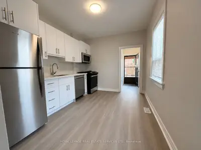 5 Henderson Avenue, Toronto, On M6j 2b6