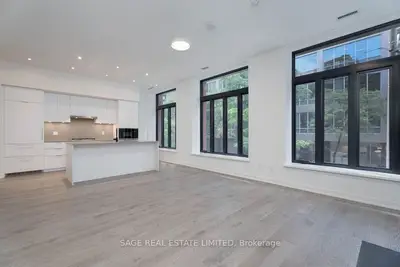 22 Lombard Street 205, Toronto, On M5c 1m1