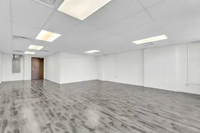 222 Finch Avenue W 212, Toronto, On M2r 1m6