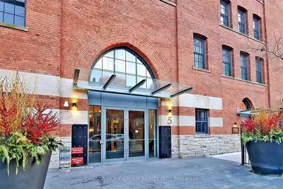 5 St Joseph Street 2902, Toronto, On M4y 1j6