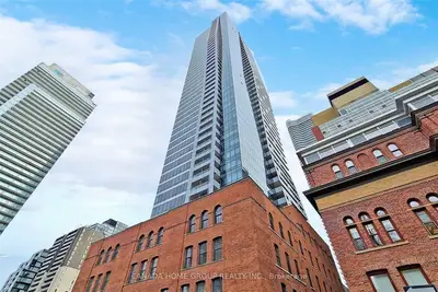 5 St Joseph Street 2902, Toronto, On M4y 1j6