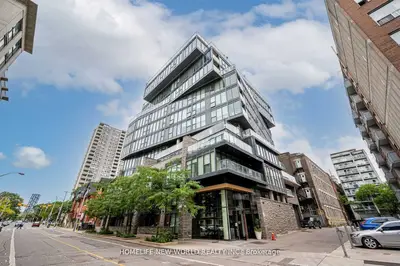 Condo Apartment in Toronto