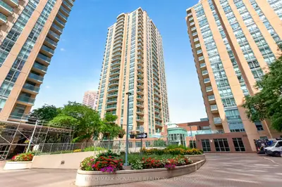 Condo Apartment in Toronto