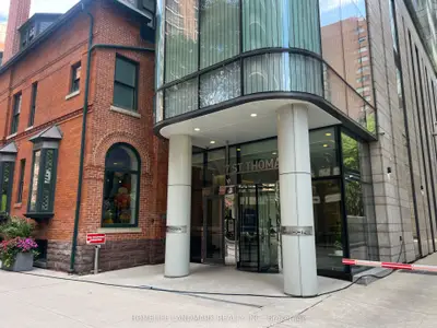 7 St Thomas Street 209, Toronto, On M5s 2b7