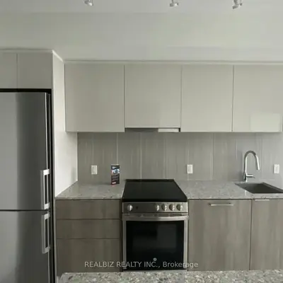 31 Tippett Road 651, Toronto, On M3h 2v1