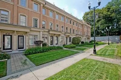 20 Hargrave Lane 12, Toronto, On M4n 0a4