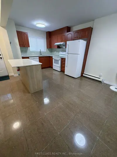Condo Townhouse in Toronto