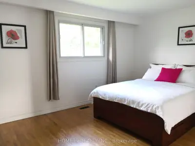 137 Pineway Boulevard Upper,, Toronto, On M2h 1a9