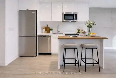 284 King Street E 308, Toronto, On M5a 1k4