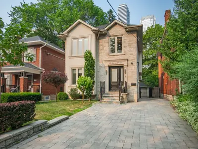 29 Maxwell Avenue, Toronto, On M5p 2b4