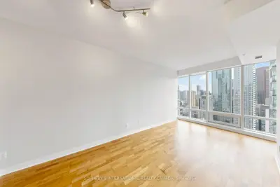 295 Adelaide Street W 3906, Toronto, On M5v 0l4