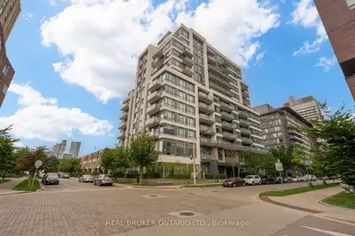 Condo Apartment in Toronto