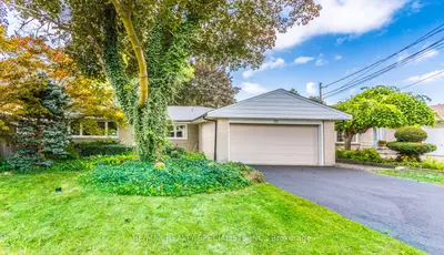 22 Heathview Avenue, Toronto, On M2k 2c1