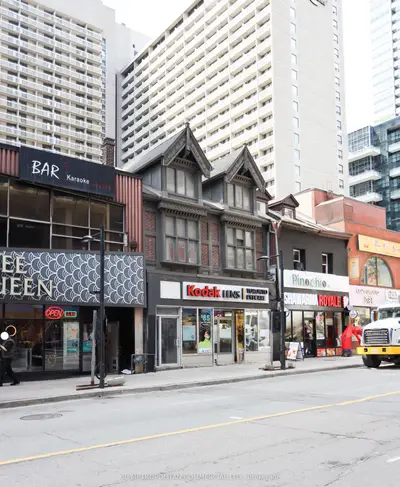 364 Yonge Street, Toronto, On M5b 1s5