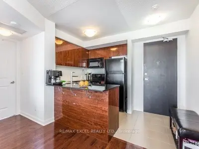 Condo Apartment in Toronto