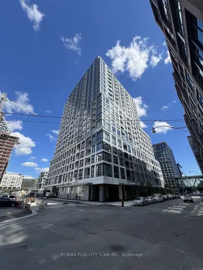 Condo Apartment in Toronto