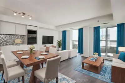Condo Apartment in Toronto