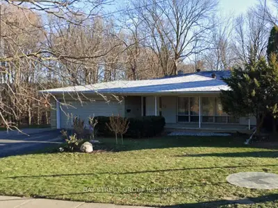 67 Burbank Drive, Toronto, On M2k 1n3