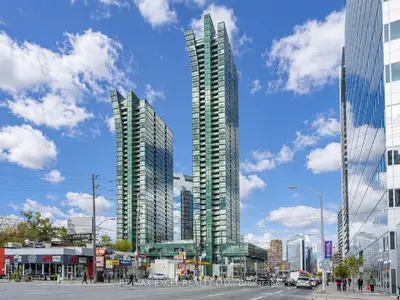 11 Bogert Avenue 2403, Toronto, On M2n 0h4