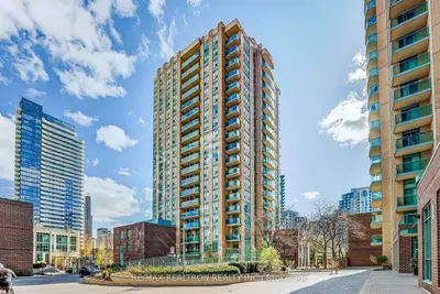Condo Apartment in Toronto