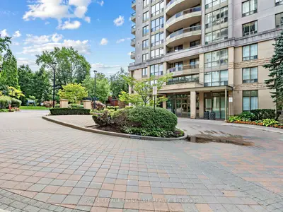 256 Doris Avenue 1711, Toronto, On N2n 6x8