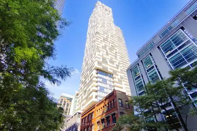 20 Lombard Street 3505, Toronto, On M5c 0a7