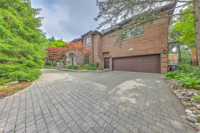 38 Misty Crescent, Toronto, On M3b 1t3