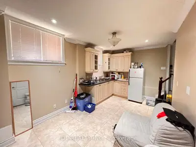 198a Finch Avenue E Basement, Toronto, On M2n 4r9