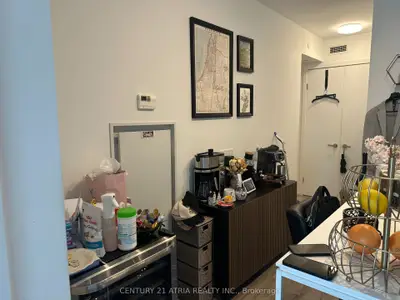 77 Shuter Street 1616, Toronto, On M5b 0b8