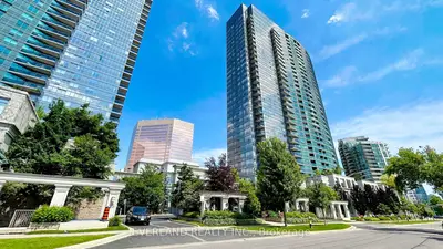15 Greenview Avenue 707, Toronto, On M2m 4m7
