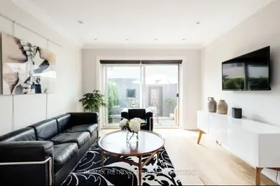 72 Grace Street Main Floor, Toronto, On M6j 2s2