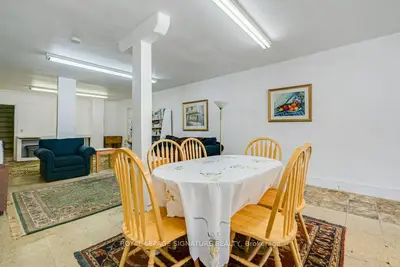 724 Vaughan Road, Toronto, On M6e 2y9