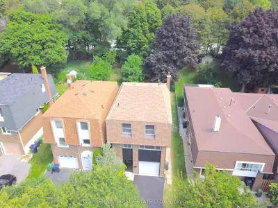 114 Loganberry Crescent, Toronto, On M2h 3h1