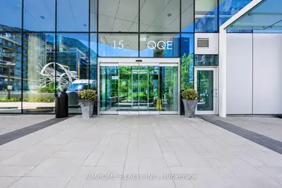 15 Queens Quay E 409, Toronto, On M5e 0c5