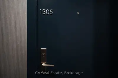 95 Bathurst Street 1305, Toronto, On M5v 0h7