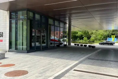 250 Lawrence Avenue W 422, Toronto, On M5m 1b2