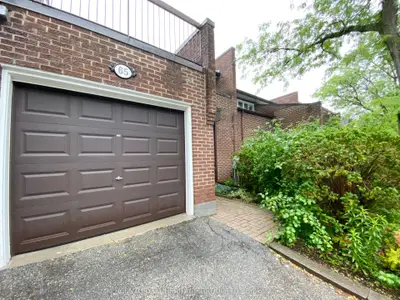 65 Black Hawk Way, Toronto, On M2r 3l7