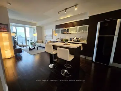 386 Yonge Street 4205, Toronto, On M5b 0a5