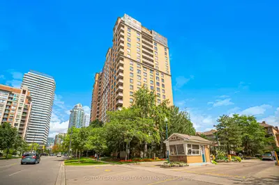 Condo Apartment in Toronto