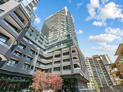 Condo Apartment in Toronto