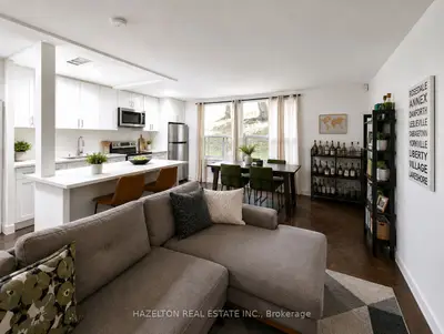 4 Sherbourne Street N 107, Toronto, On M4w 2t1