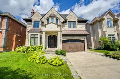 154 Munro Boulevard, Toronto, On M2p 1c8