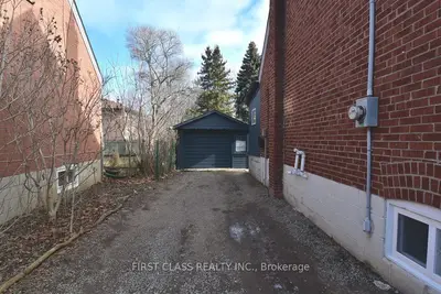 319 Senlac Road Back, Toronto, On M2r 1r2