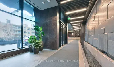 110 Broadway Avenue 2213, Toronto, On M4p 1v7