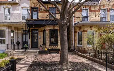 213 Shaw Street Lower, Toronto, On M6j 2w7
