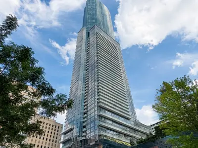 388 Yonge Street 6101, Toronto, On M5b 0a4