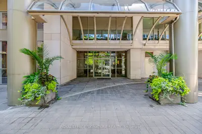 750 Bay Street 3603, Toronto, On M5g 1n6