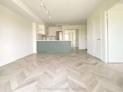 140 Bathurst Street 402, Toronto, On M5v 3n8
